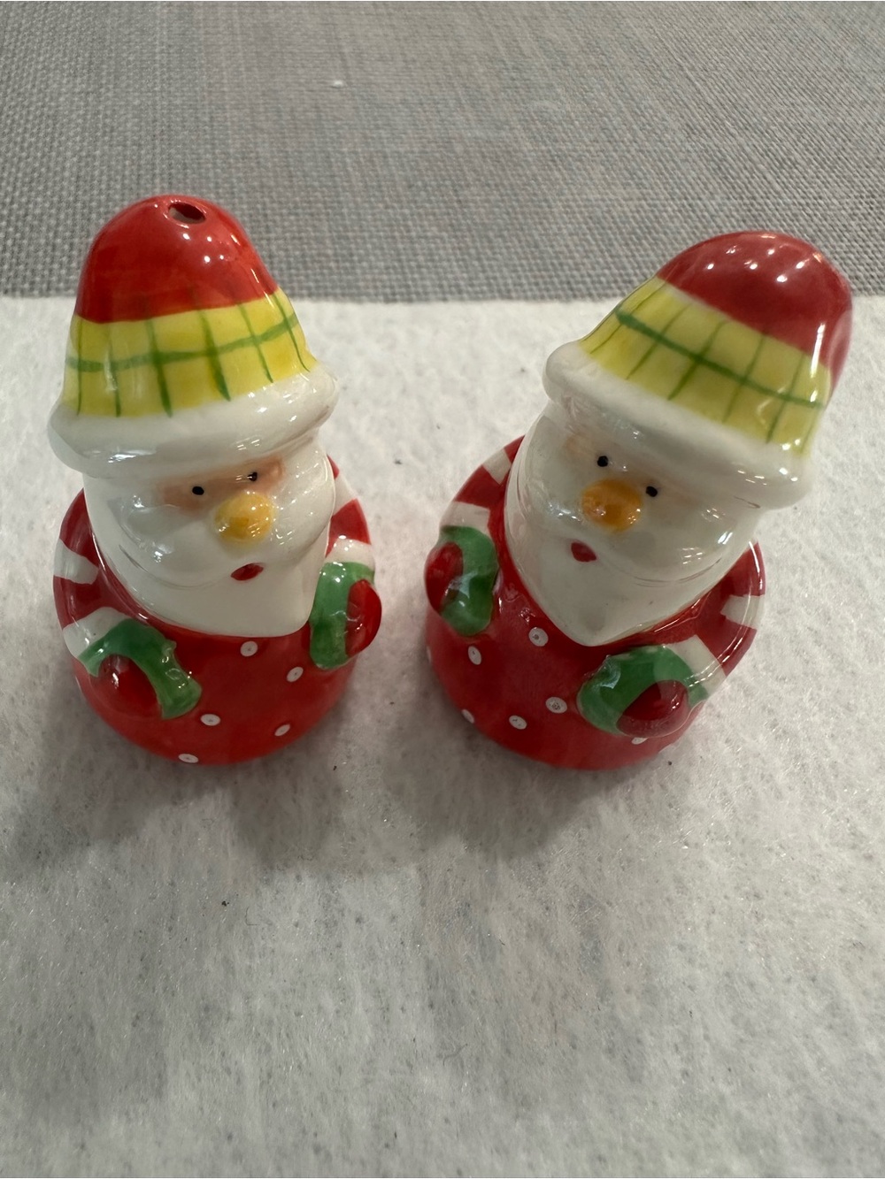 Mini Holiday Santa Ceramic Salt & Pepper Shaker Set - Red